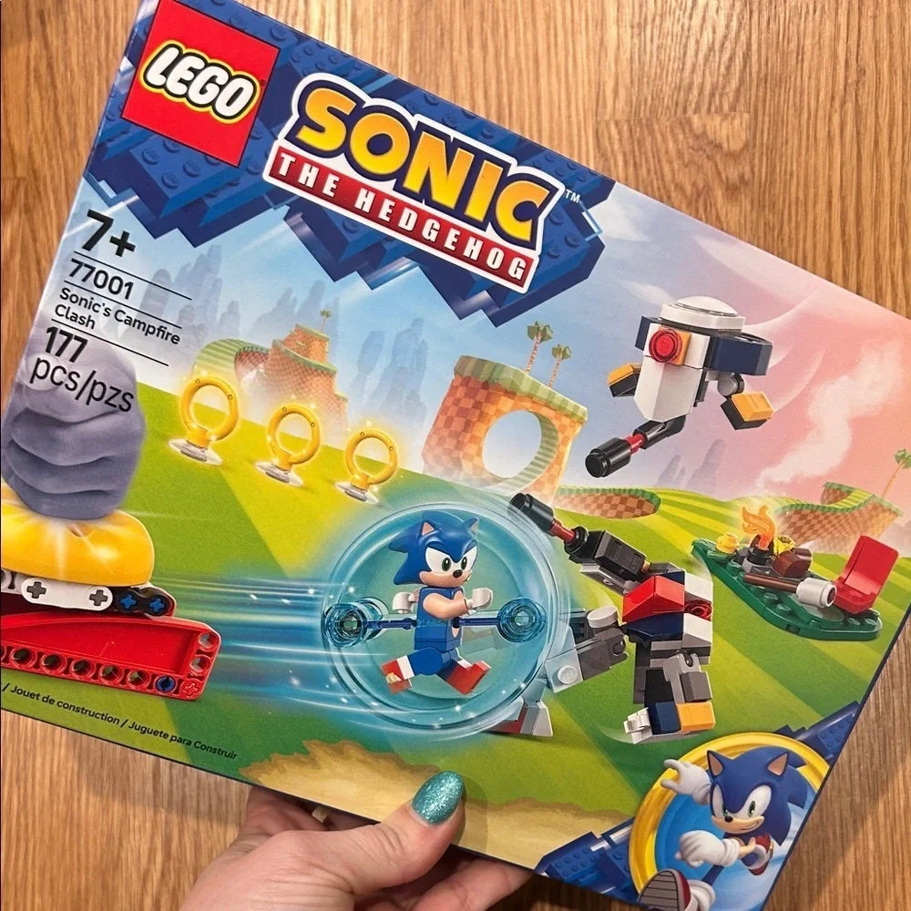LEGO Sonic the Hedgehog Camp fire clash Adventure Set with 177 Pieces new in box
